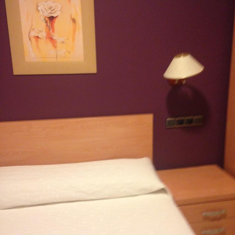 Hostal Meseguer El Altet Exteriör bild