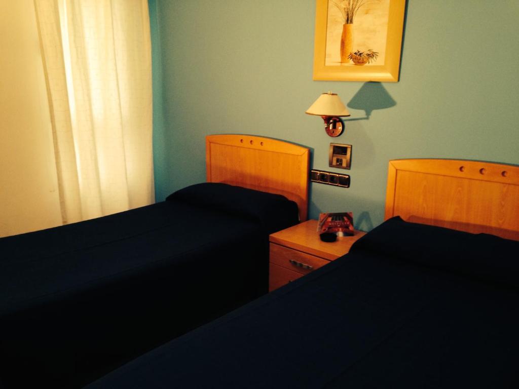 Hostal Meseguer El Altet Exteriör bild