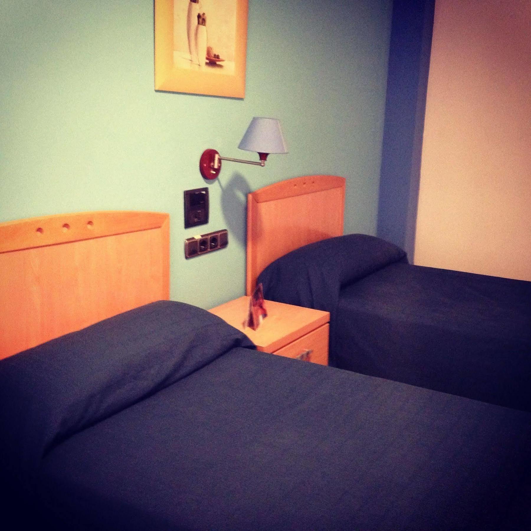 Hostal Meseguer El Altet Exteriör bild