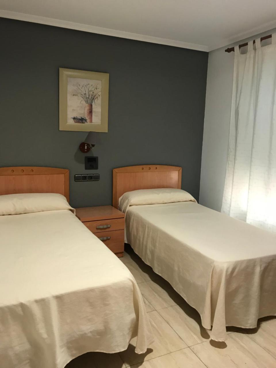 Hostal Meseguer El Altet Exteriör bild